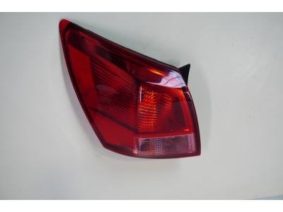 PILOTO TRASERO DERECHO EXTERIOR  NISSAN QASHQAI 2008