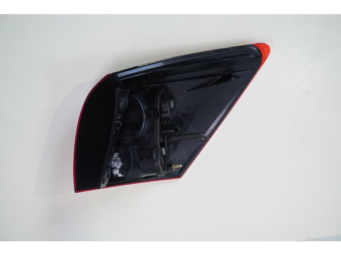PILOTO TRASERO DERECHO EXTERIOR  NISSAN QASHQAI 2008