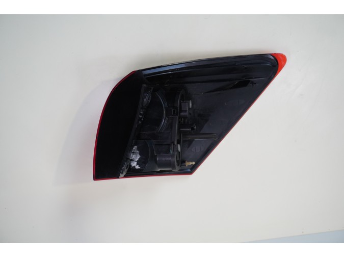 PILOTO TRASERO DERECHO EXTERIOR  NISSAN QASHQAI 2008