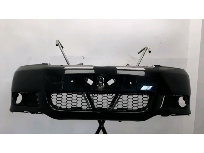 PARAGOLPES DELANTERO TOYOTA COROLLA VERSO NEGRO 2006
