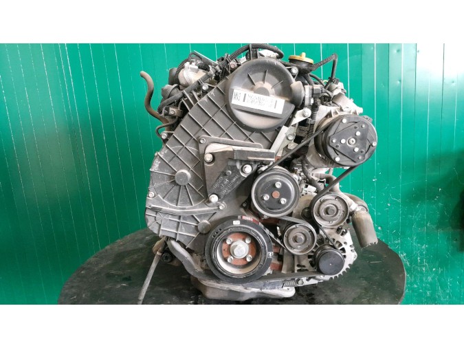 MOTOR CON ACCESORIOS Y CAJA DE CAMBIOS OPEL ASTRA 2010