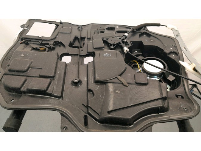 ELEVALUNAS DELANTERO DERECHO MAZDA 5 2009