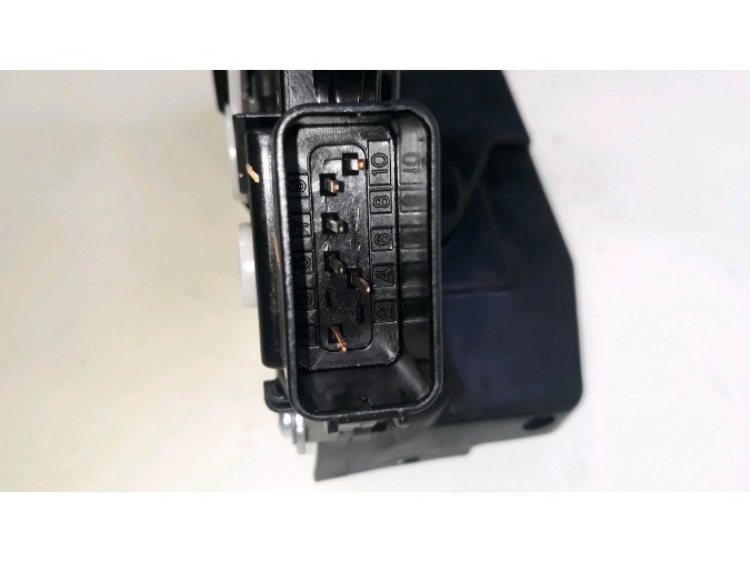 CERRADURA PUERTA DELANTERA IZQUIERDA MAZDA 5 2009