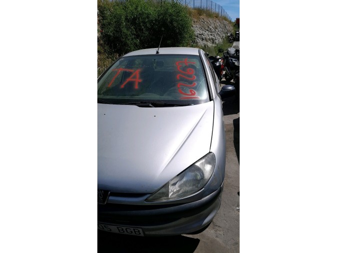 Radiador motor PEUGEOT 206 2001