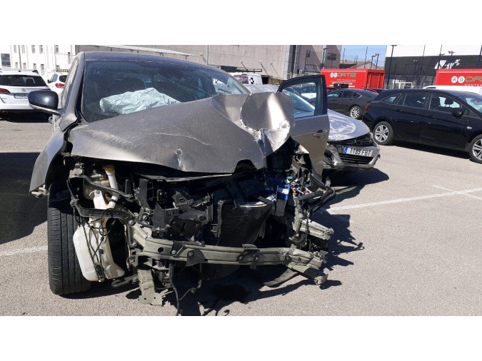 PUNTERA PARAGOLPES TRASERA IZQUIERDA RENAULT ESPACE 2016