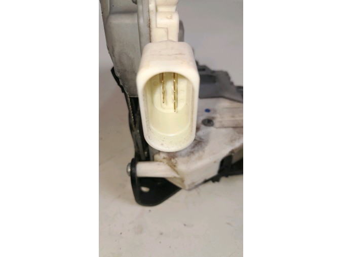 CERRADURA PUERTA DELANTERA IZQUIERDA VOLKSWAGEN PASSAT 2010