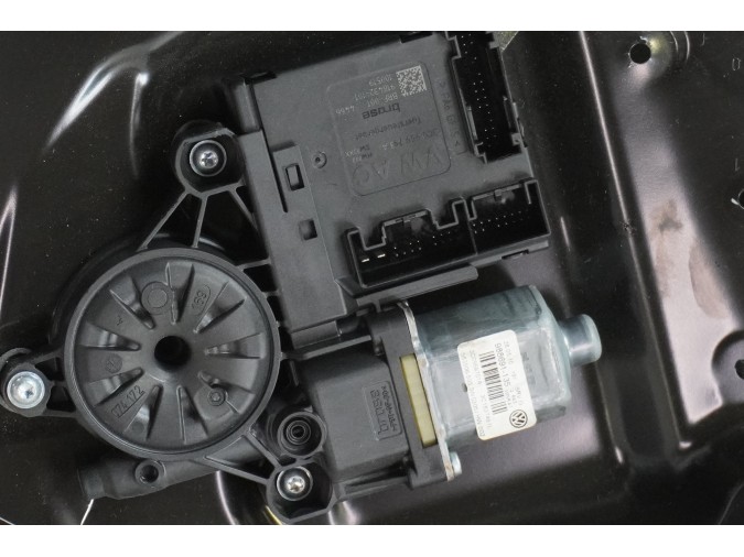 ELEVALUNAS DELANTERO IZQUIERDO VOLKSWAGEN PASSAT 2010