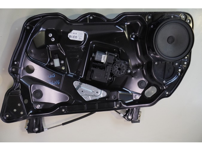ELEVALUNAS DELANTERO DERECHO VOLKSWAGEN PASSAT 2010