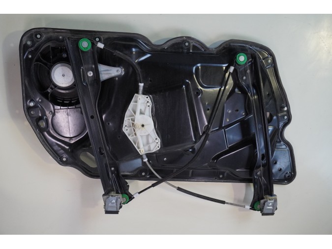 ELEVALUNAS DELANTERO DERECHO VOLKSWAGEN PASSAT 2010