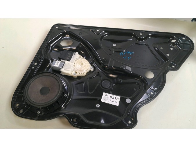 ELEVALUNAS TRASERO DERECHO VOLKSWAGEN PASSAT 2010