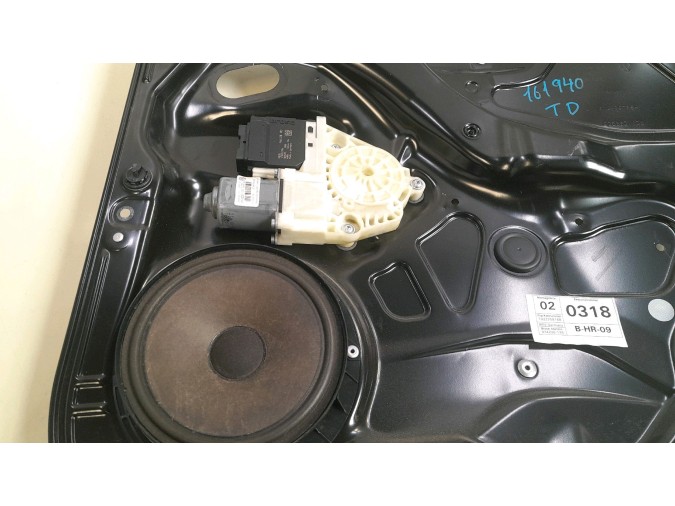 ELEVALUNAS TRASERO DERECHO VOLKSWAGEN PASSAT 2010