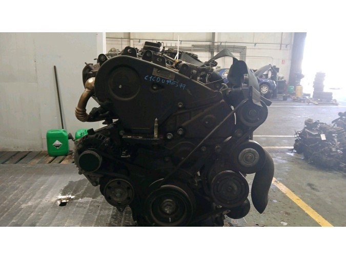 MOTOR CON ACCESORIOS Y CAJA DE CAMBIOS TOYOTA COROLLA 2005