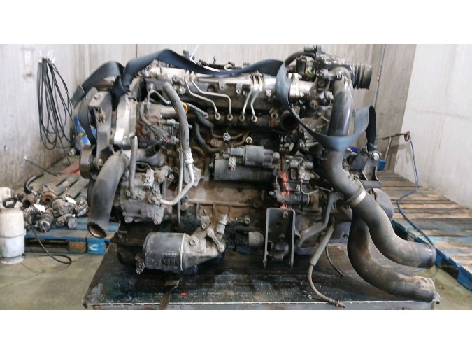 MOTOR CON ACCESORIOS Y CAJA DE CAMBIOS TOYOTA COROLLA 2005