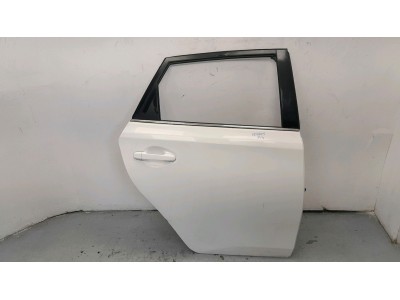 PUERTA TRASERA DERECHA TOYOTA AURIS BLANCO 2016