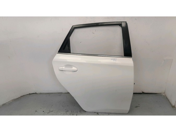 PUERTA TRASERA DERECHA TOYOTA AURIS BLANCO 2016