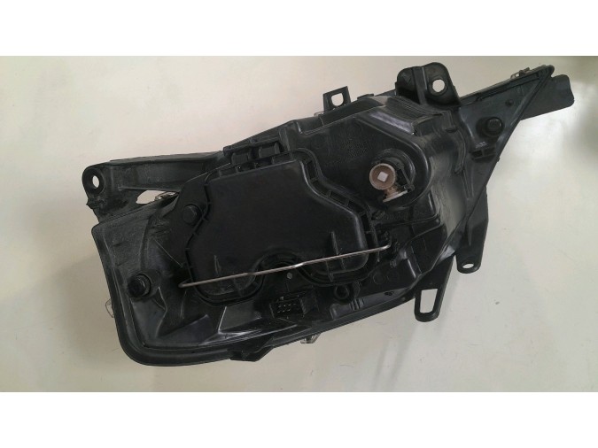 FARO DERECHO  CITROEN C3 2005