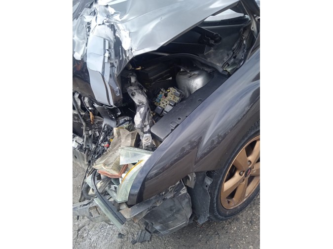 MANDO ELEVALUNAS DELANTERO DERECHO FORD FOCUS 2006