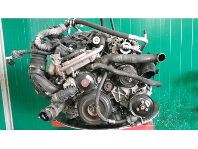 MOTOR CON ACCESORIOS SIN CAJA DE CAMBIOS BMW 730D