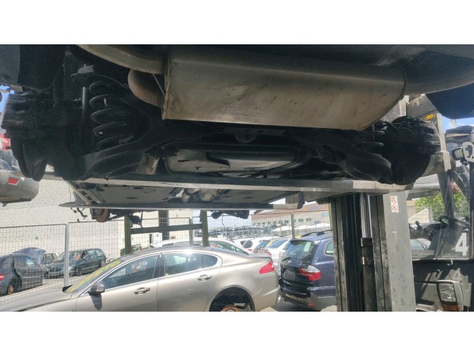 Puente trasero VOLVO V40 41659
