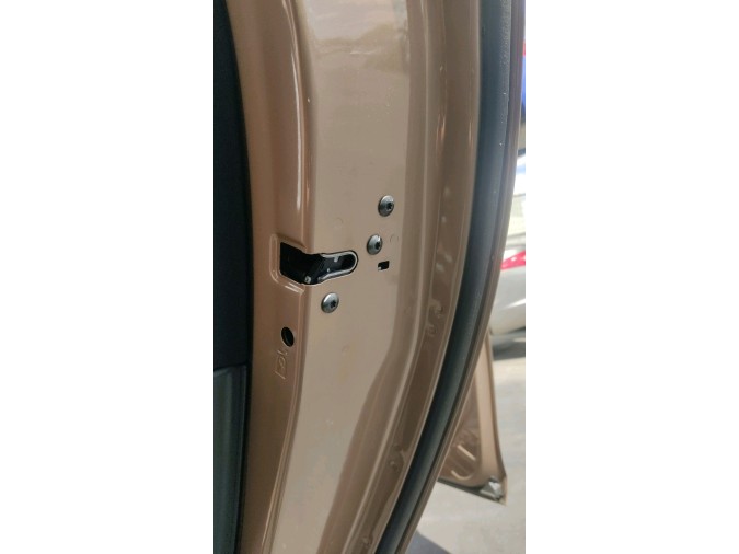 CERRADURA PUERTA TRASERA DERECHA VOLVO V40 41659