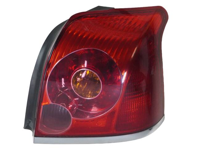 PILOTO TRASERO DERECHO TOYOTA AVENSIS 2003
