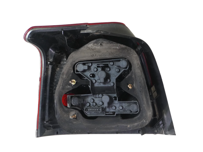 PILOTO TRASERO DERECHO TOYOTA AVENSIS 2003