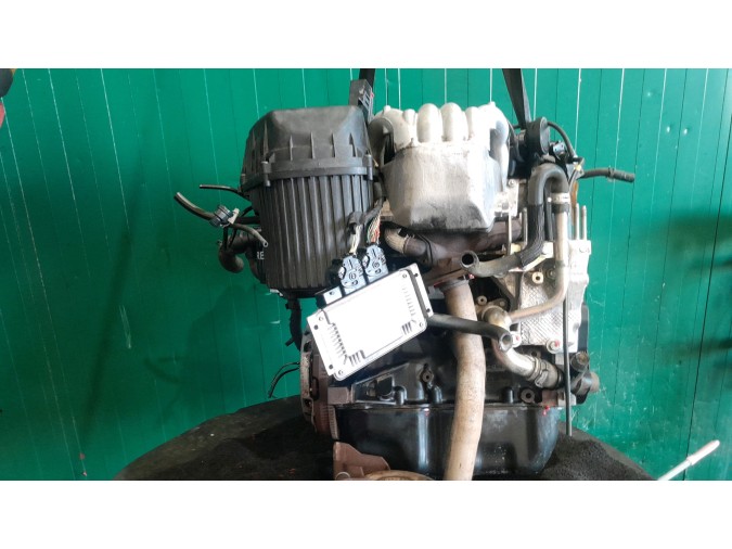 Motor CITROEN SAXO 2002
