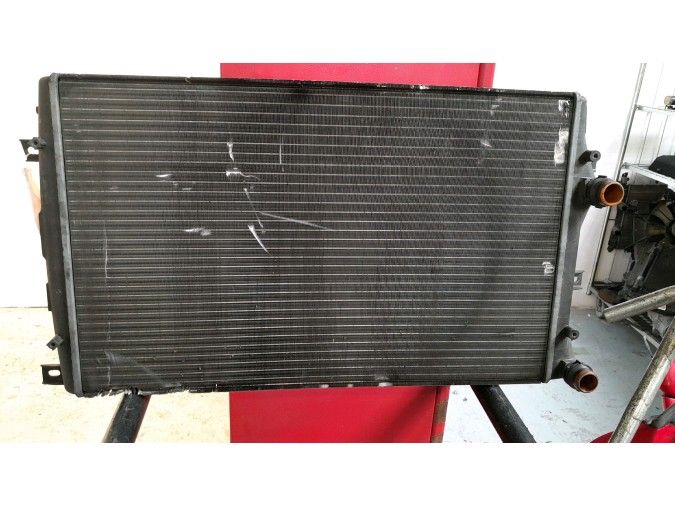 Radiador de Agua VOLKSWAGEN TOURAN 2008
