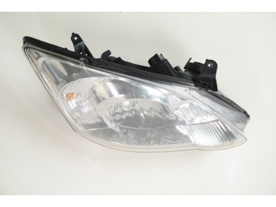FARO DELANTERO DERECHO TOYOTA COROLLA 2005