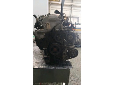 MOTOR CON ACCESORIOS Y CAJA DE CAMBIOS NISSAN ALMERA TINO