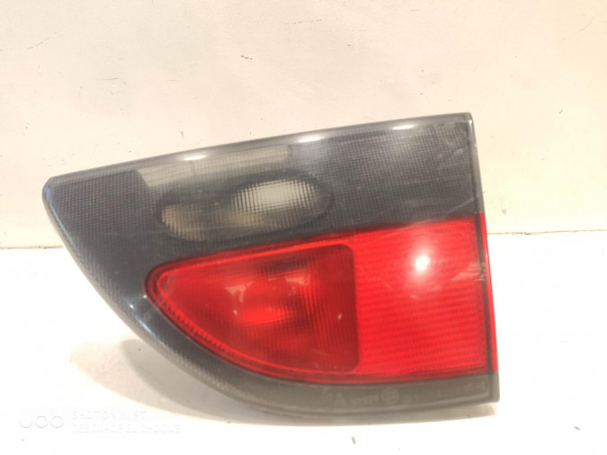 PILOTO TRASERO DERECHO RENAULT MEGANE 1997