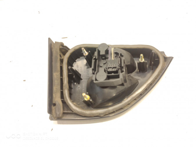 PILOTO TRASERO DERECHO RENAULT MEGANE 1997