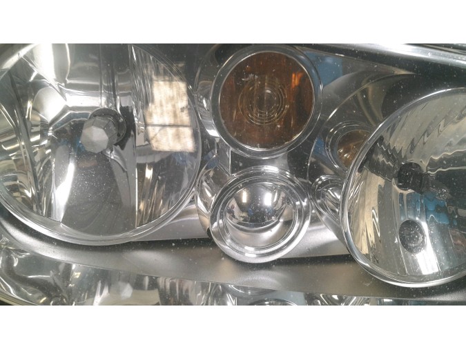 FARO DELANTERO DERECHO VOLKSWAGEN GOLF 2003