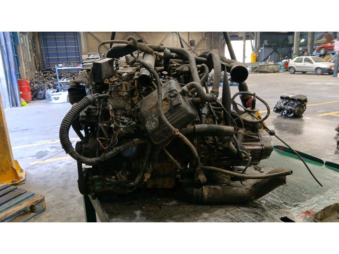 MOTOR CON ACCESORIOS Y CAJA DE CAMBIOS FIAT SCUDO 1998