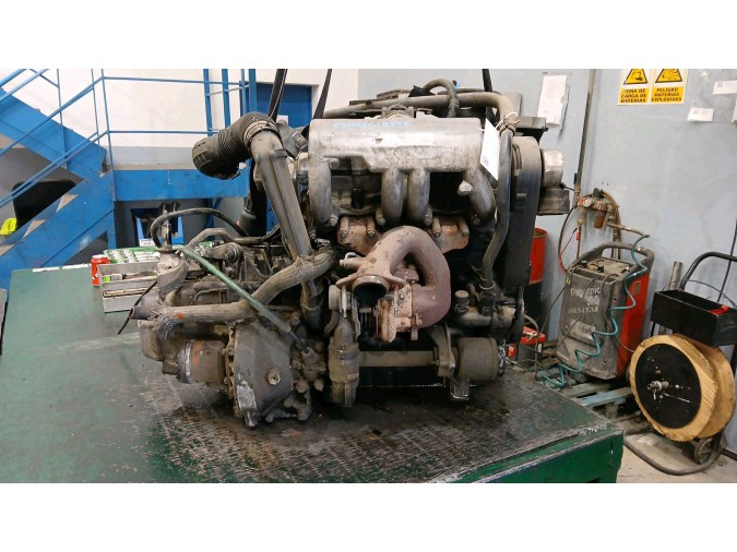 MOTOR CON ACCESORIOS Y CAJA DE CAMBIOS FIAT SCUDO 1998
