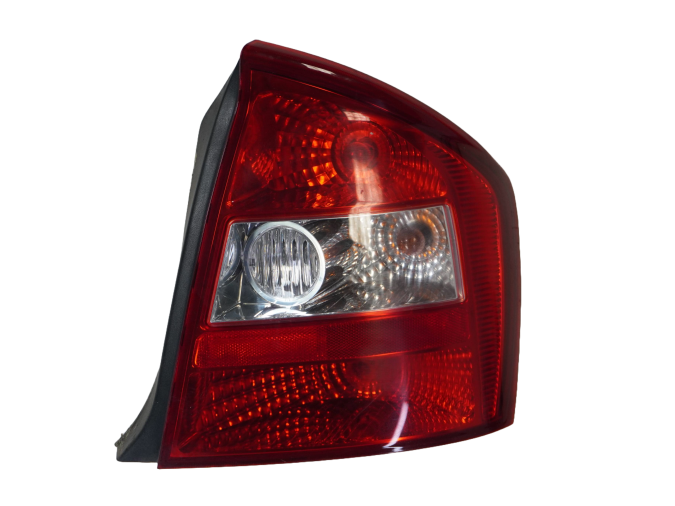 PILOTO TRASERO DERECHO KIA CERATO 2004