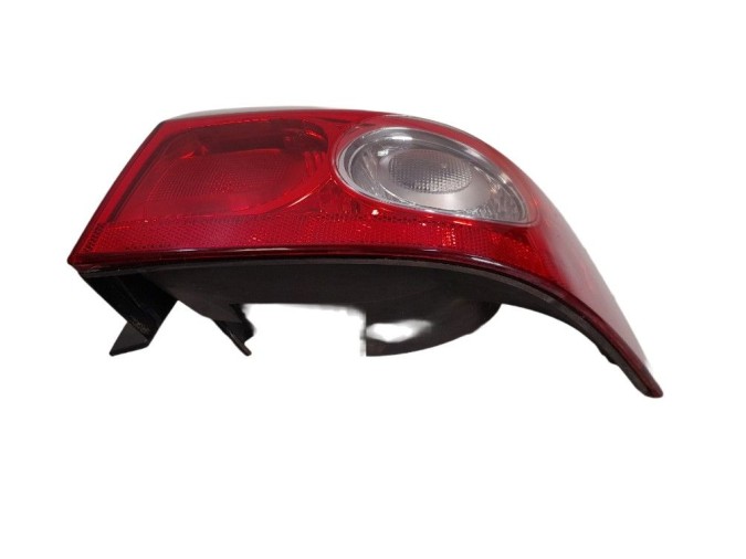 PILOTO TRASERO DERECHO RENAULT LAGUNA 2005