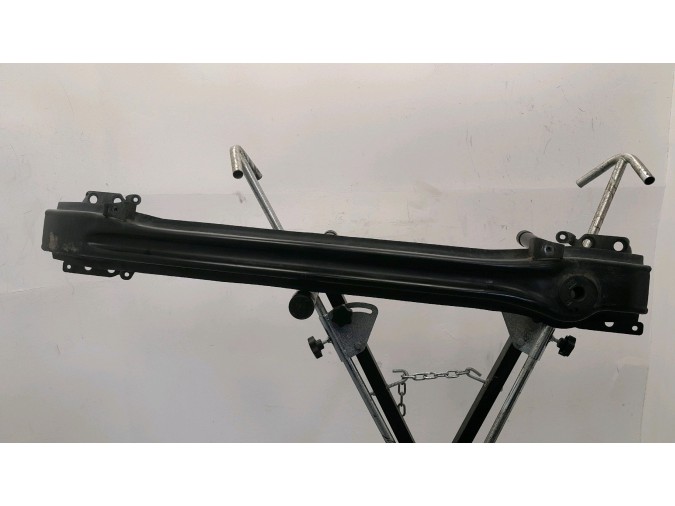 REFUERZO PARAGOLPES DELANTERO SEAT LEON 2006