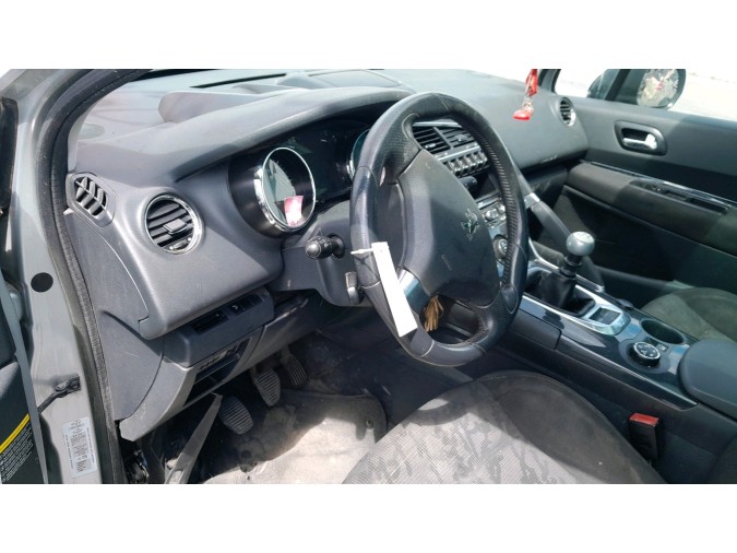 REJILLA DELANTERA PEUGEOT 3008 2007