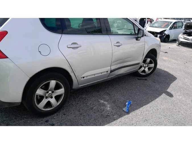 ELEVALUNAS DELANTERO DERECHO PEUGEOT 3008 2007