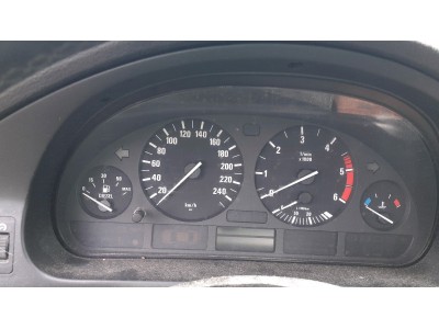 ALETA TRASERA IZQUIERDA BMW 520D 2001