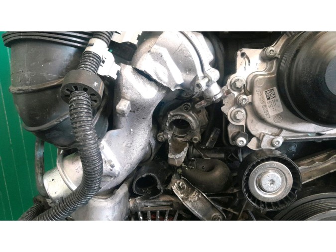 MOTOR CON ACCESORIOS SIN CAJA DE CAMBIOS MERCEDES E 220 CDI / D 2010