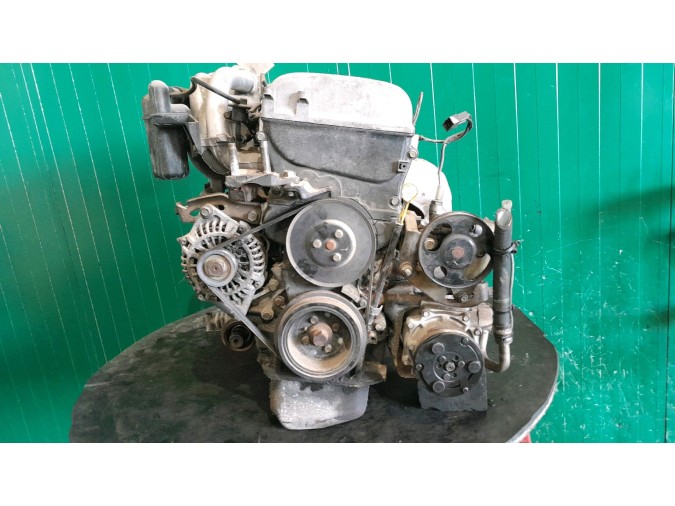 MOTOR CON ACCESORIOS Y CAJA DE CAMBIOS MAZDA 323 1997