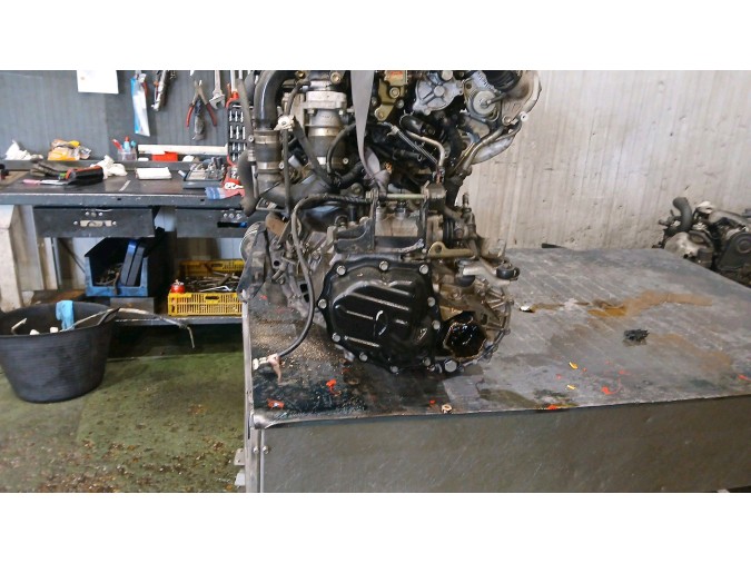 MOTOR CON ACCESORIOS Y CAJA DE CAMBIOS TOYOTA COROLLA 2002