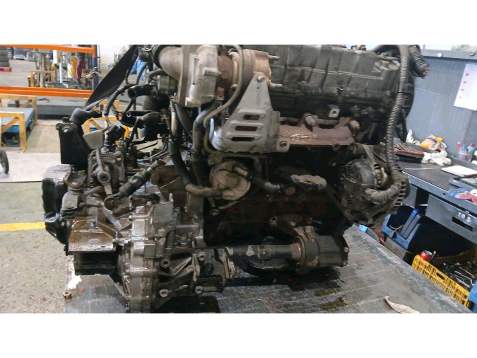 MOTOR CON ACCESORIOS Y CAJA DE CAMBIOS TOYOTA COROLLA 2002