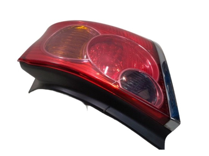 PILOTO TRASERO DERECHO TOYOTA AVENSIS 2006