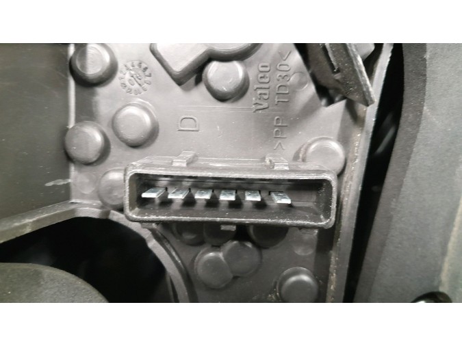 PILOTO TRASERO DERECHO TOYOTA AVENSIS 2006