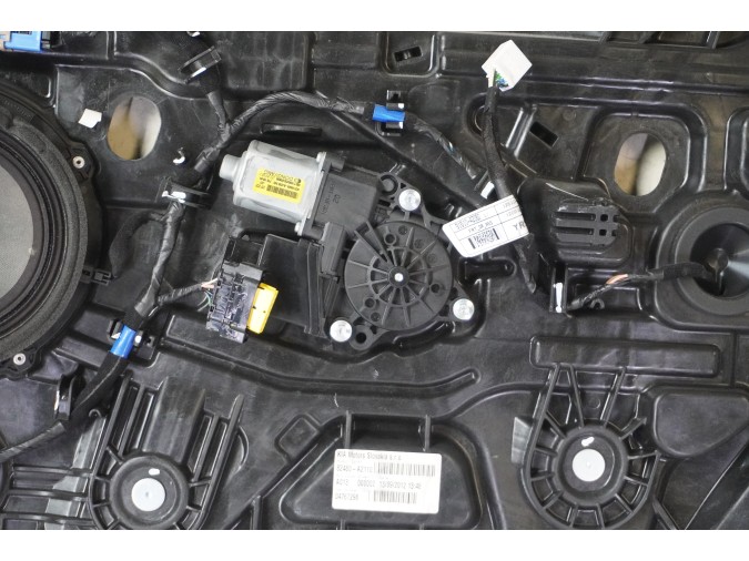 ELEVALUNAS DELANTERO DERECHO KIA CEED 2013