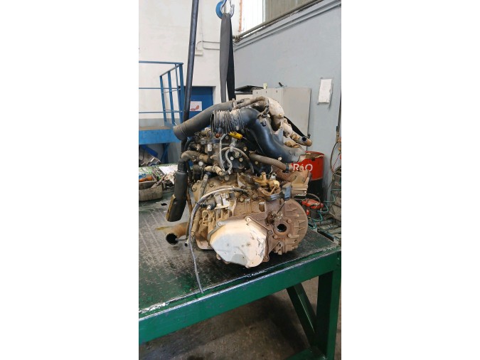 MOTOR CON ACCESORIOS Y CAJA DE CAMBIOS CITROEN C5 2003