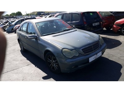 ALETA DELANTERA DERECHA MERCEDES C 220 CDI 2003
